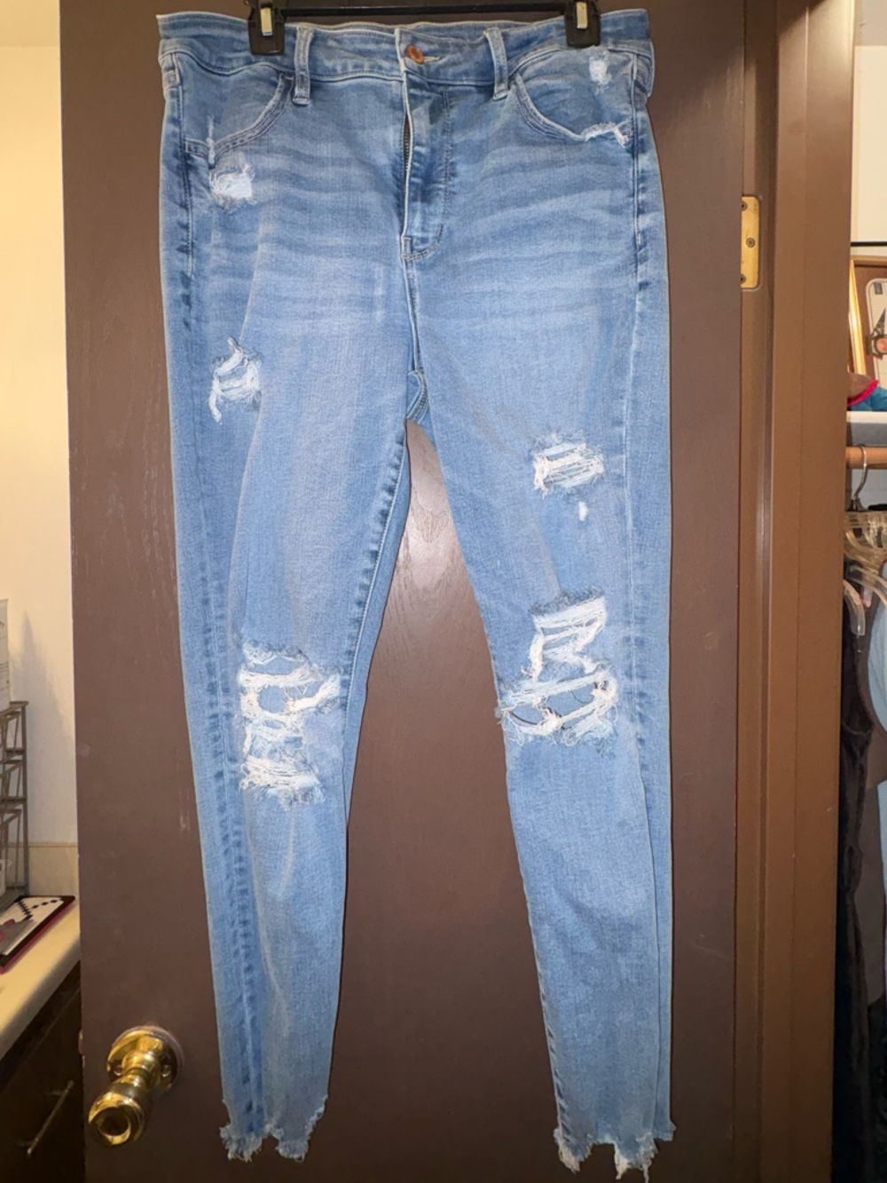 American Eagle Outfitters Light Blue Ripped Skinny Jeans